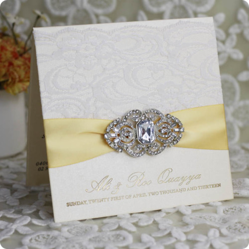 ultimas-lace-laser-cut-invitaciones-de-boda-elegante-2014-barato-recuerdos-de-la-boda
